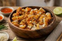 🔥 new 🔥 Le crousty sabaïdi krap : Poulet émincé à la panure dorée et croustillante, des oignons frits ultra crispy et une savoureuse sauce thaï, le tout sur un lit de riz thaï au jasmin  - THAÏ LA ROUTE !